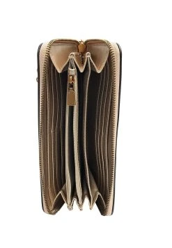 Guess Wallet - Beige -Guess Apparel 047e1f772a26466b840d7645129f3853