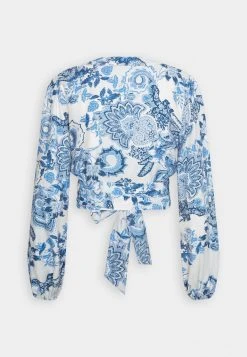 Guess Gisel - Long Sleeved Top - Blue Collectibles -Guess Apparel 04ae9bc80b94408199b970b940733042