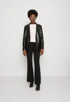 Guess Agacia- Sweatshirt - Low Key Pink -Guess Apparel 070c2a00b3f44b07ac376789dfd917b3