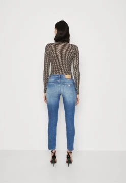 Guess Sexy Curve - Jeans Skinny Fit - Genial Destroy -Guess Apparel 0d1147dbfb464cc2a0464d8a65eabf15