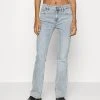 Go Kit Bootcut Pant - Bootcut Jeans - Go Leo Lt Wash -Guess Apparel 14fef80585934550b6bc7f1b5b5cd82a