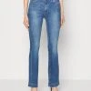 Guess Pop 90S - Flared Jeans - The Lima -Guess Apparel 18ee2a6d4bce4024b35cc65ee8b5807c