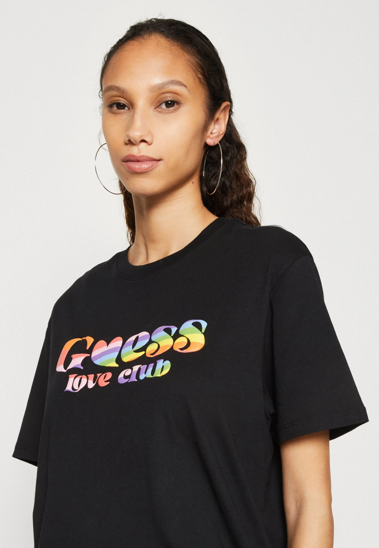 Guess Love Club Crew Tee - Print T-Shirt - Jet Black 6 Guess Love Club Crew Tee - Print T-Shirt - Jet Black - Image 4