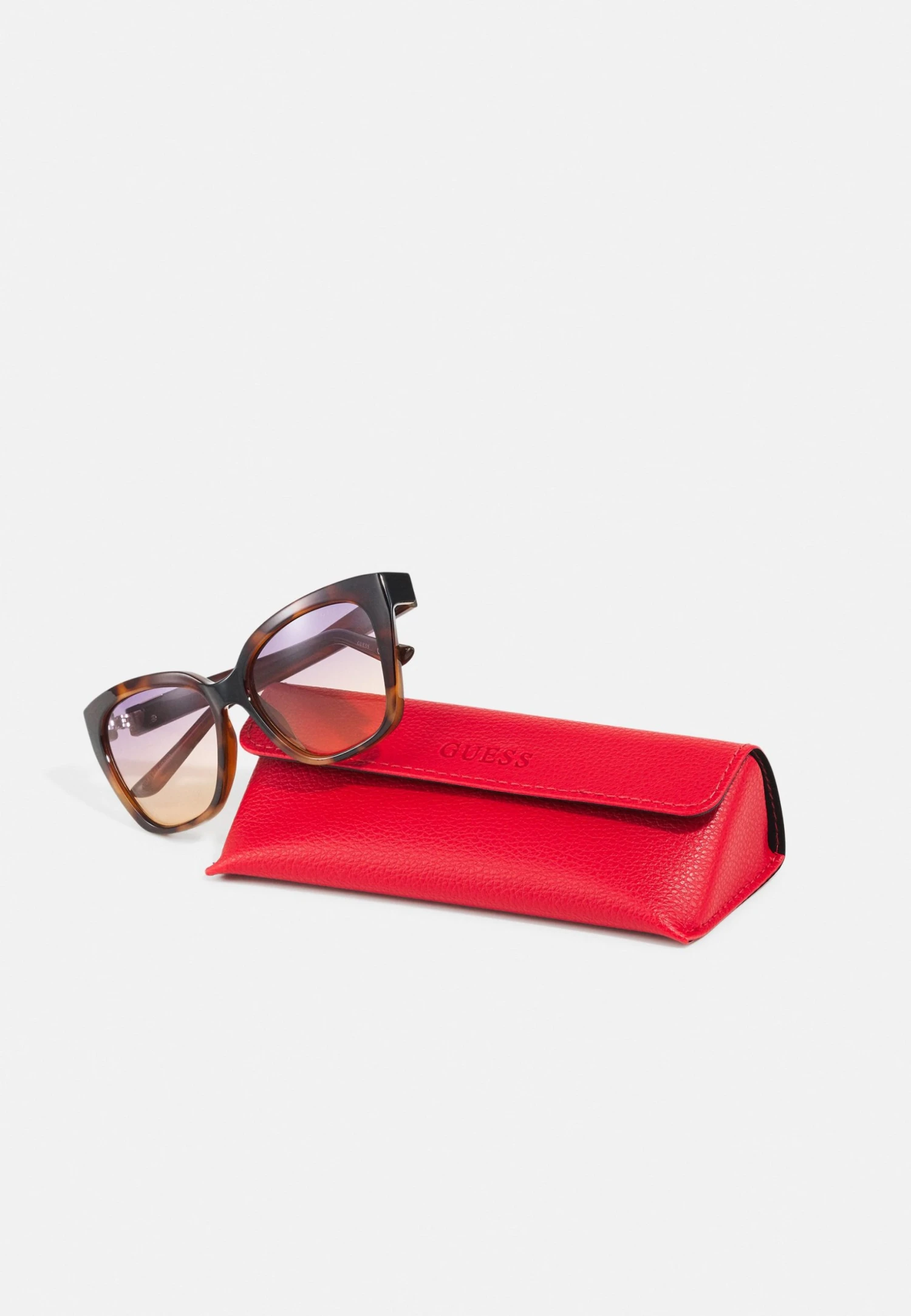 Guess Sunglasses - Blonde Havana/Gradient 6 Guess Sunglasses - Blonde Havana/Gradient - Image 4