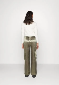 Guess Chantal Pants - Cargo Trousers -Guess Apparel 31810e1ea3074970a2af15c825b8d776