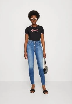 Guess Apparel -Guess Apparel 36a048b2226649d5b9dd673cb3e9a729