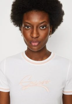 Guess Camila Tee - Print T-Shirt -Guess Apparel 3ac03ac5aeba423da7da7437f5703834