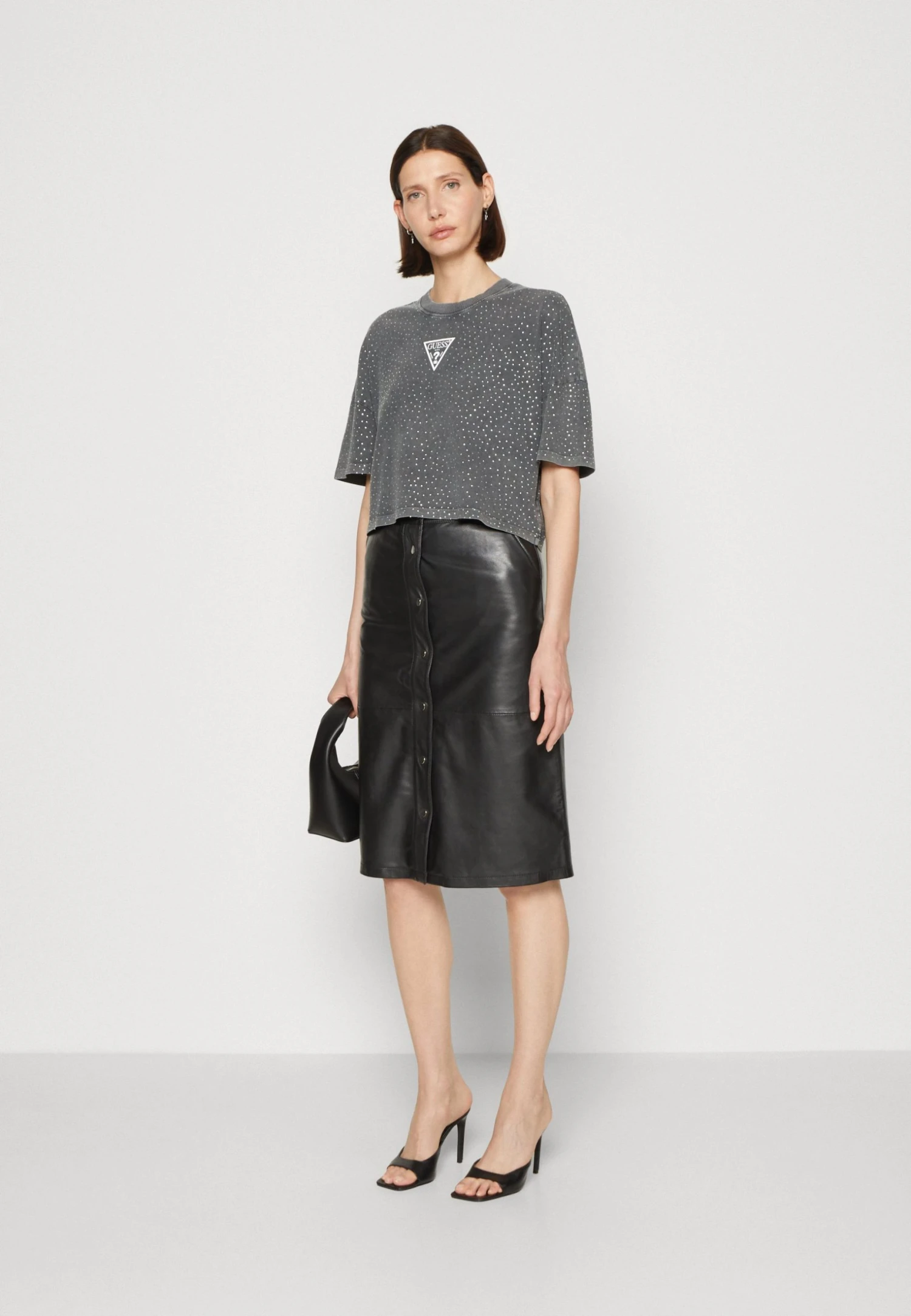 Guess Stars Tee - Print T-Shirt - Acid Jet Black 4 Guess Stars Tee - Print T-Shirt - Acid Jet Black - Image 2