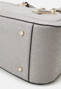 Guess Caddie Girlfriend Satchel - Handbag - Taupe -Guess Apparel 3d0cc92527f44cc39cfddb933bba3690