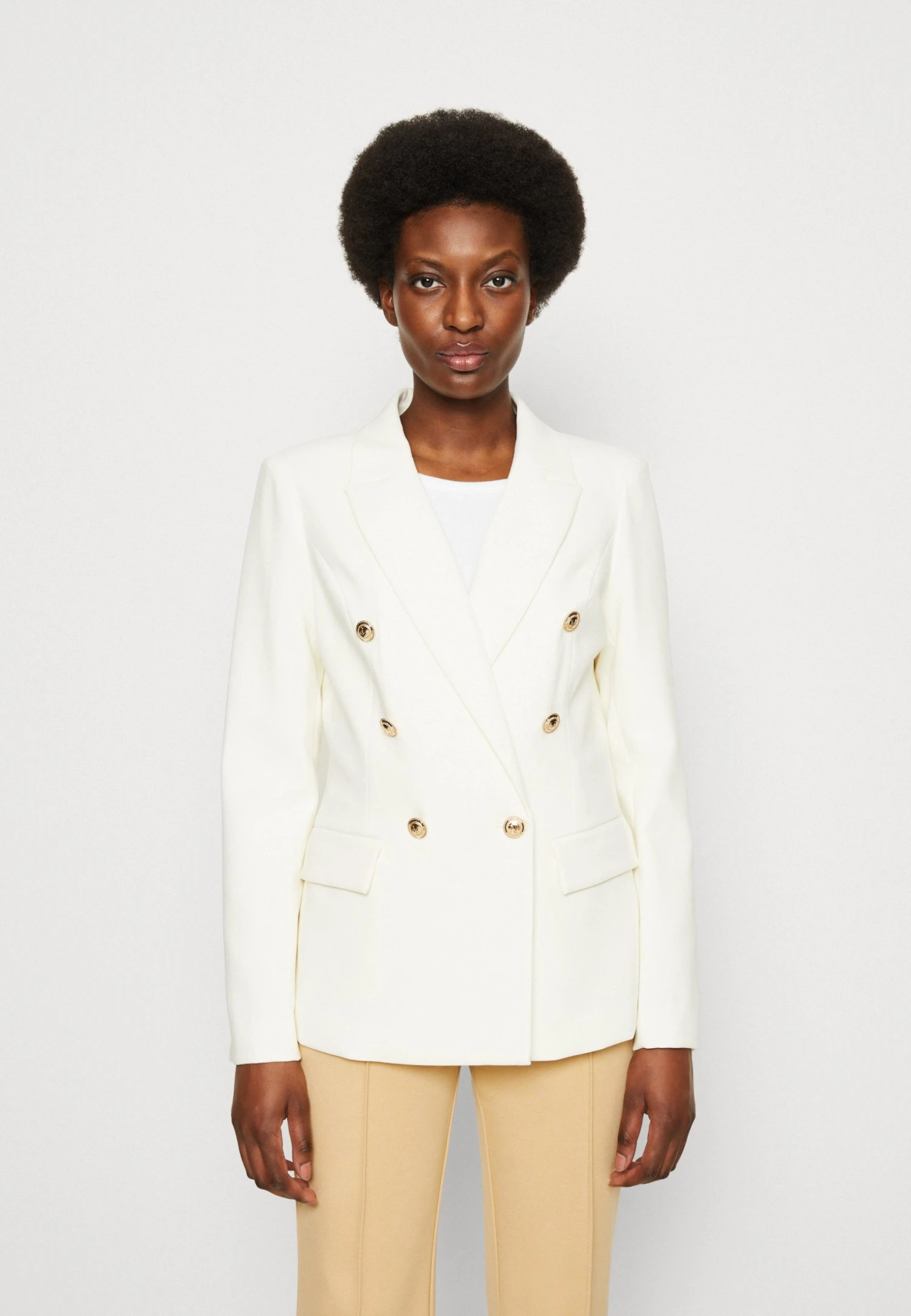 Shelly - Blazer 3 Shelly - Blazer