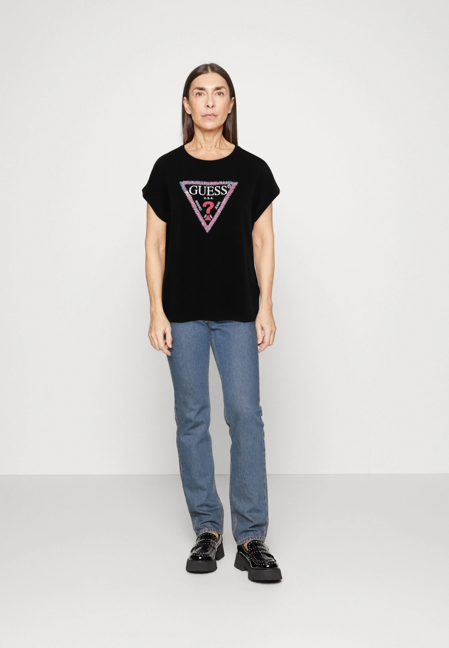 Guess 3D Flowers Triangle Tee - Print T-Shirt - Jet Black 4 Guess 3D Flowers Triangle Tee - Print T-Shirt - Jet Black - Image 2