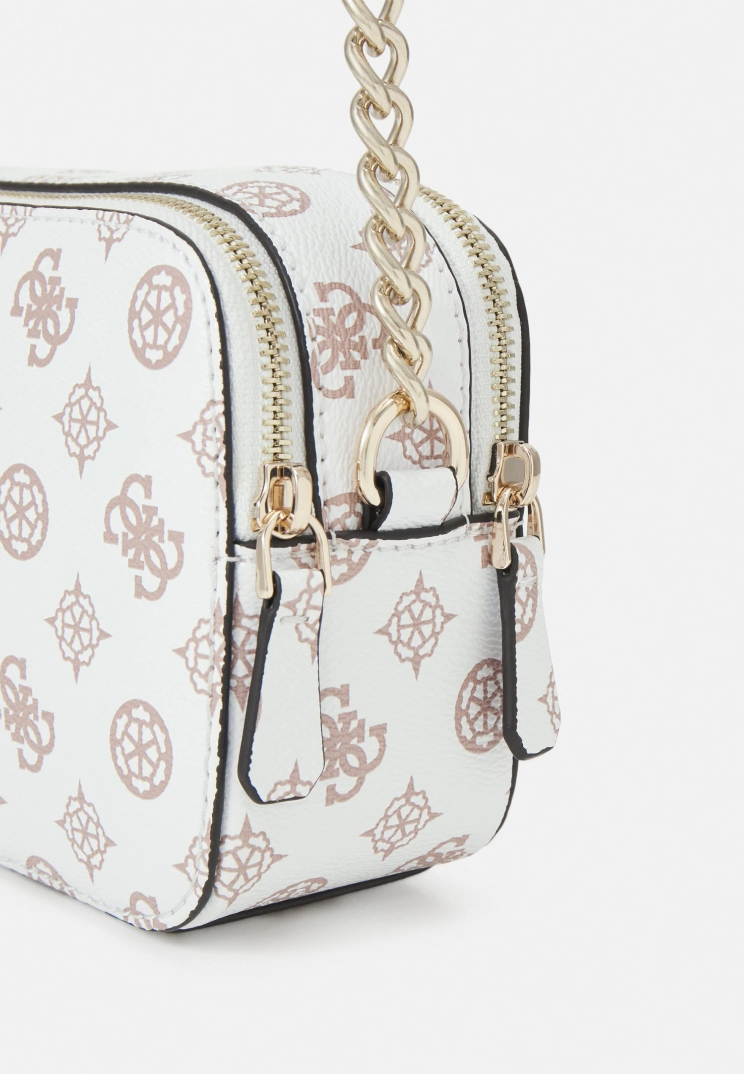 Guess Noelle Crossbody Camera - Across Body Bag - White 6 Guess Noelle Crossbody Camera - Across Body Bag - White - Image 4