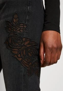 Guess Girly - Straight Leg Jeans - Authentic Flower -Guess Apparel 4298d5ce969d45b2ad4d98523178b36f