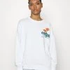 Go Earth Day - Sweatshirt - Pure White -Guess Apparel 475cadf2931444479ed52a3ba022bad2