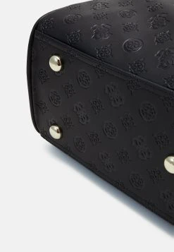 Guess Wilder Deluxe Dome - Wash Bag - Black -Guess Apparel 4f63c258e00749238136be44531b6c10