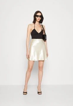 Guess Brandie- Mini Skirt - Pearl Oyster -Guess Apparel 5bfb94956dea4a699c432e0cac9e5561
