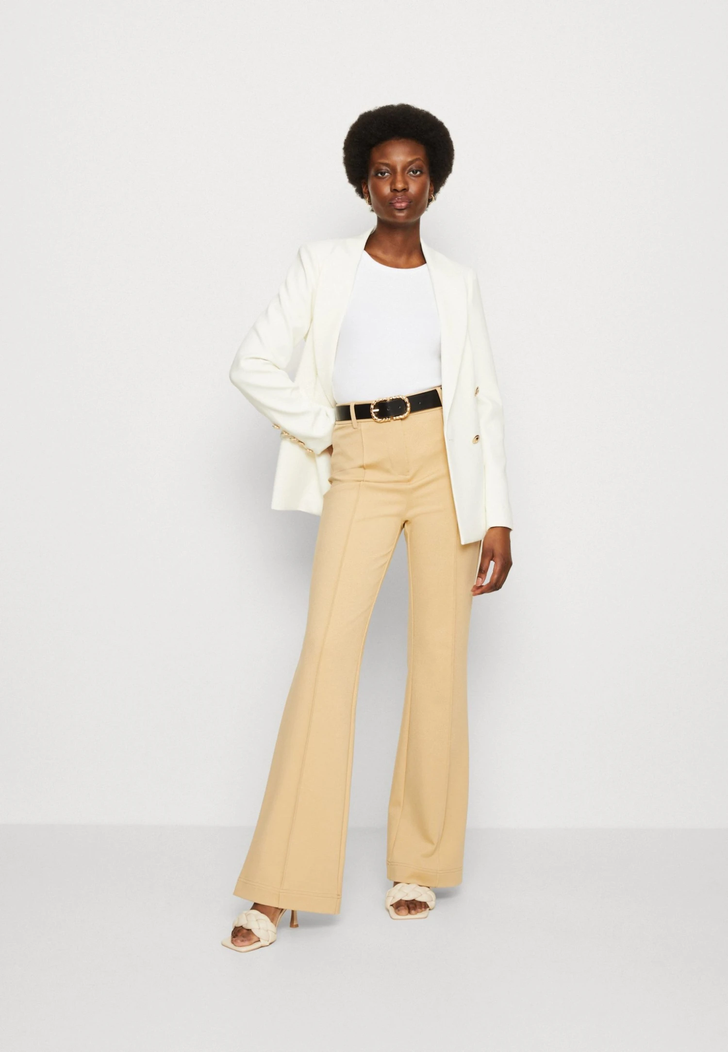 Shelly - Blazer 4 Shelly - Blazer - Image 2