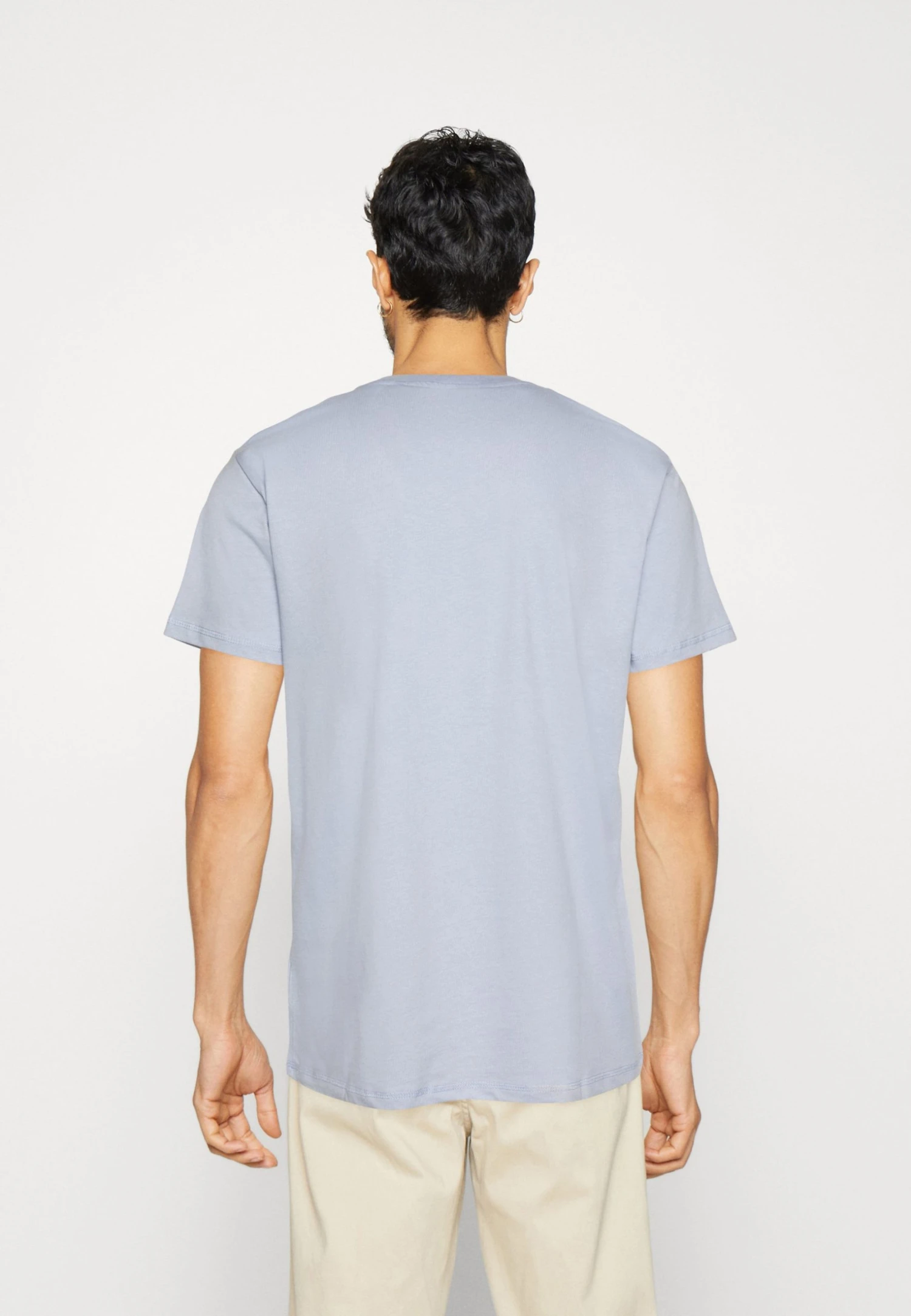 Guess Embro Box Logo Tee - Print T-Shirt - Glacier Sea Blue 5 Guess Embro Box Logo Tee - Print T-Shirt - Glacier Sea Blue - Image 3