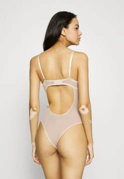 Guess Belle- Body - Pasty Mauve -Guess Apparel 6a9261bce06244ae93733f752aa45a64