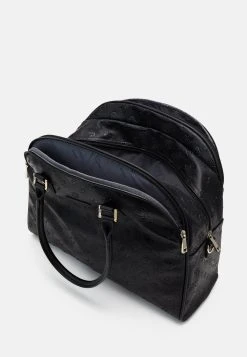 Guess Wilder Deluxe Dome - Wash Bag - Black -Guess Apparel 6fb396498e5a4a5e9ce1a28feb8b4a61