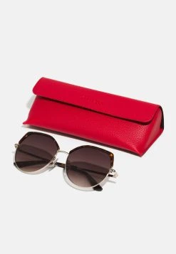 Guess Sunglasses - Dark Havana / Gradient Brown -Guess Apparel 70b75340fd3f445c9ff9c85efb72ee9a