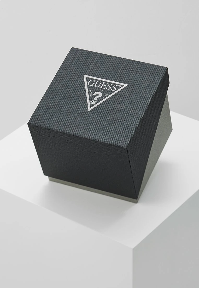 Guess Sport - Watch - Gold-Coloured/Black 6 Guess Sport - Watch - Gold-Coloured/Black - Image 4