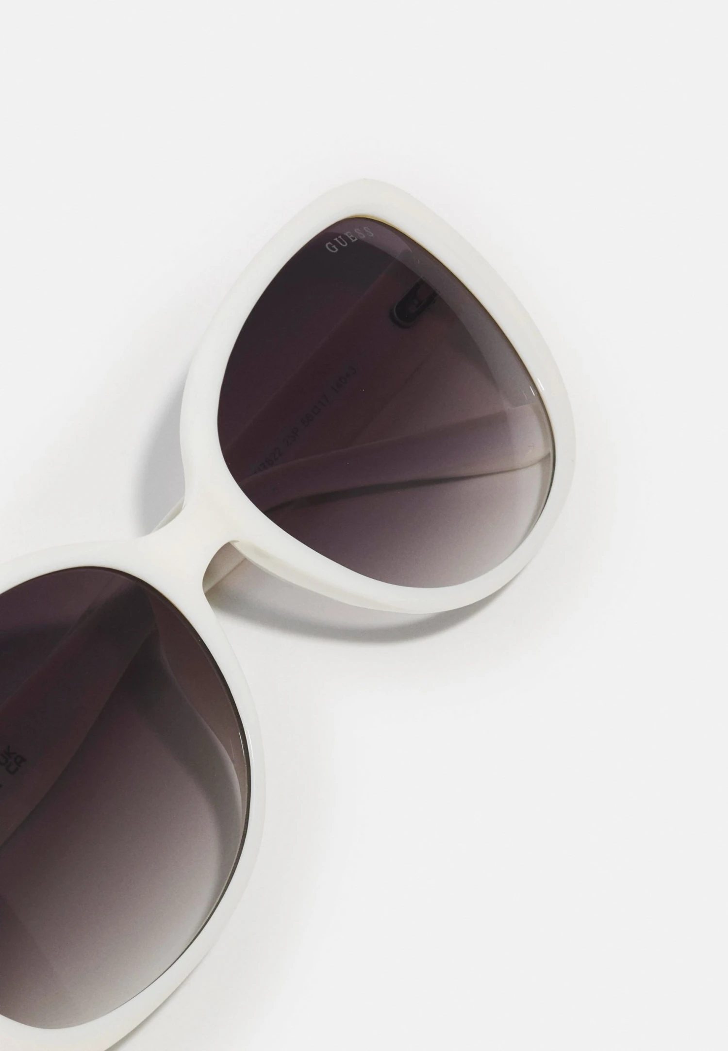 Guess Sunglasses - White 7 Guess Sunglasses - White - Image 5