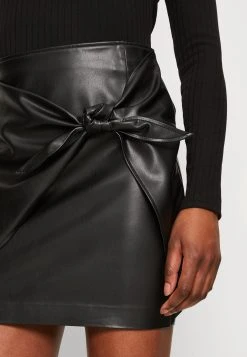 Guess Alya Wrap Skirt - Wrap Skirt - Jet Black Multi -Guess Apparel 7aa24a11842245cdb96ad14ec22fe22a