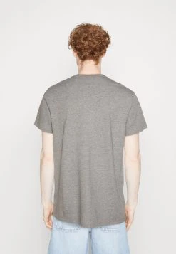 Guess Ss Cn Shaded Triangle - Print T-Shirt - Marble Heather -Guess Apparel 7ec40a710fb34f418ba959071f21e9f5