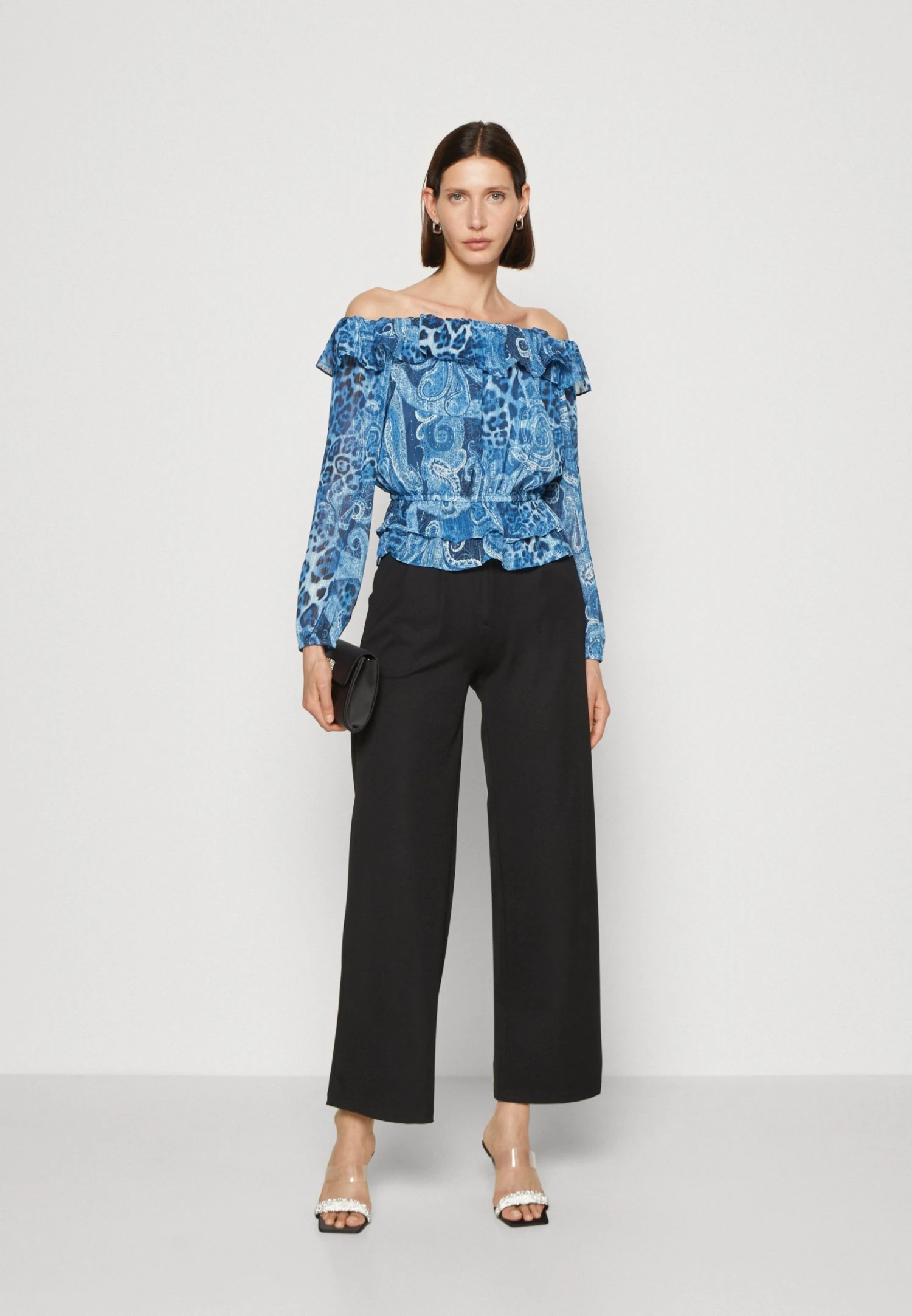 Guess Off Shoulder Lucy - Blouse 4 Guess Off Shoulder Lucy - Blouse - Image 2