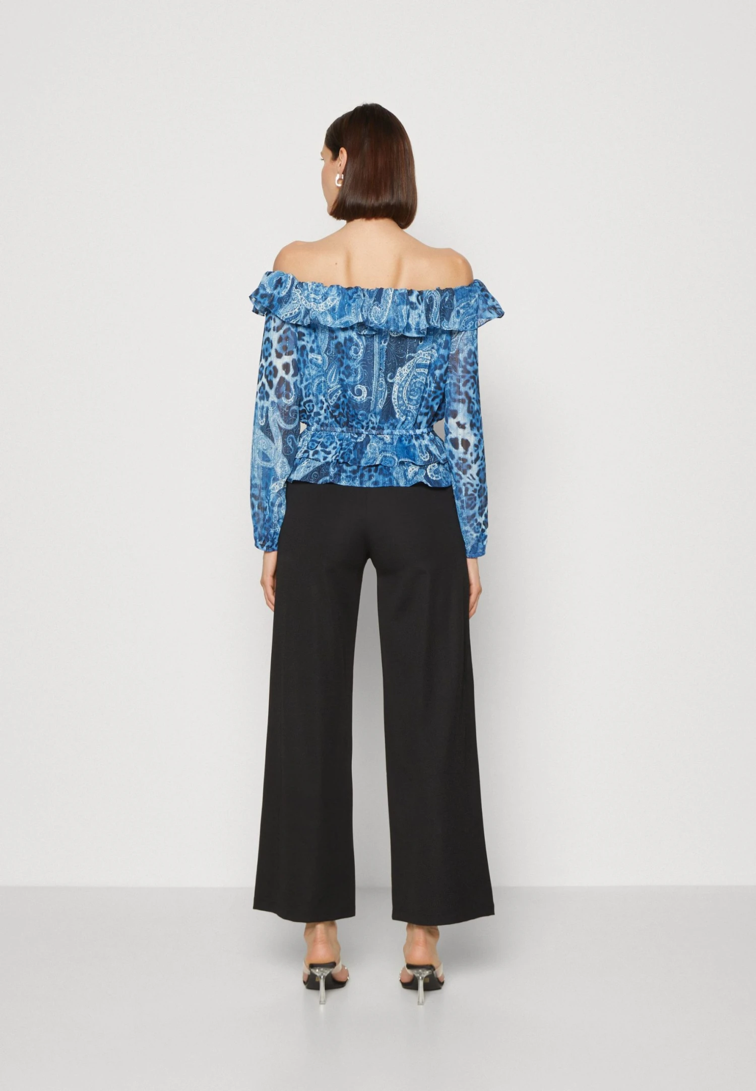 Guess Off Shoulder Lucy - Blouse 5 Guess Off Shoulder Lucy - Blouse - Image 3