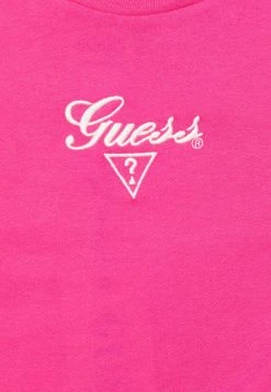 Taylor Vintage Baby Tee - Basic T-Shirt - Berry Tango -Guess Apparel 87dbeb3ba96d4d4c9f800200a10d374b