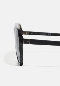 Guess Unisex - Sunglasses - Shiny Black/Green Mirror -Guess Apparel 8884ee3540cf476fad04f85ad0d57f79