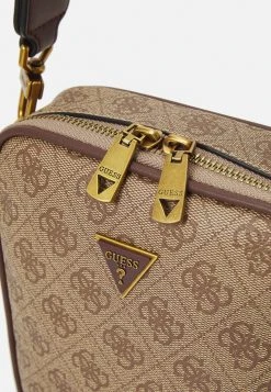 Guess Vezzola Smart Zip Around Xbody - Across Body Bag - Beige/Brown 11 Guess Vezzola Smart Zip Around Xbody - Across Body Bag - Beige/Brown -Guess Apparel 90fe06d53eaa4fa299ec3e9673c8ed7f