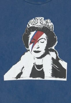 Guess Junior Banksy Queen Tee - Print T-Shirt - Blue Maya 7 Guess Junior Banksy Queen Tee - Print T-Shirt - Blue Maya -Guess Apparel 97d124dbba2a4c30bd5a7ab4a2a1597c