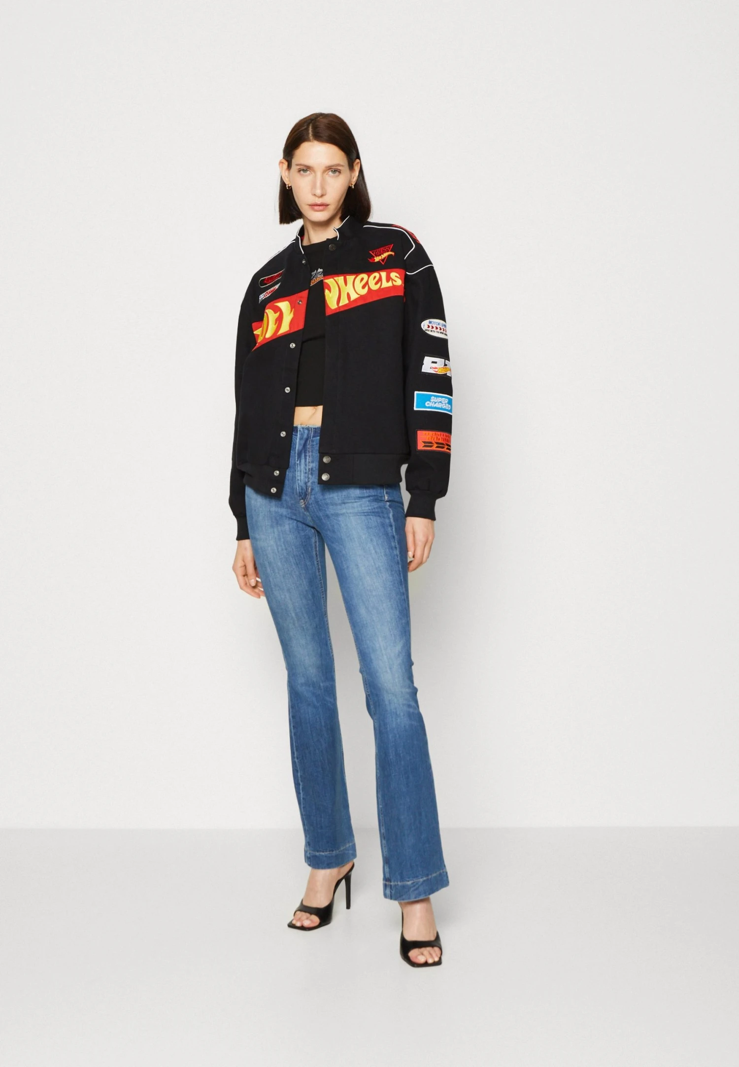 Guess Pop 90S - Flared Jeans - The Lima 4 Guess Pop 90S - Flared Jeans - The Lima - Image 2