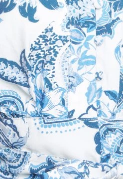 Guess Gisel - Long Sleeved Top - Blue Collectibles -Guess Apparel 9e04e77522224476817a5ca98de41051