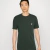 Guess Cn Ss Core Str - Basic T-Shirt - Jungle Greens