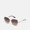 Guess Sunglasses - Dark Havana / Gradient Brown -Guess Apparel a22309e6e9e64ef08d0ad2ef9d3b0136