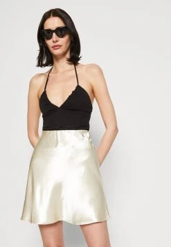 Guess Brandie- Mini Skirt - Pearl Oyster -Guess Apparel a8d0532c80c241e98b9a36cd9bb9f11c