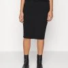 Guess Disis Skirt - Pencil Skirt - Jet Black -Guess Apparel acfecee278c5414bab4c64cd92686e0c