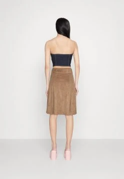 Kasia Skirt - A-Line Skirt -Guess Apparel aeaa0d05b4b44733a33df65a5cd7f7f1