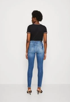 Guess 1981 Exposed Button - Jeans Skinny Fit - Calicycle Mid 10 Guess 1981 Exposed Button - Jeans Skinny Fit - Calicycle Mid -Guess Apparel b222191165c1488ea16ca35463b53622