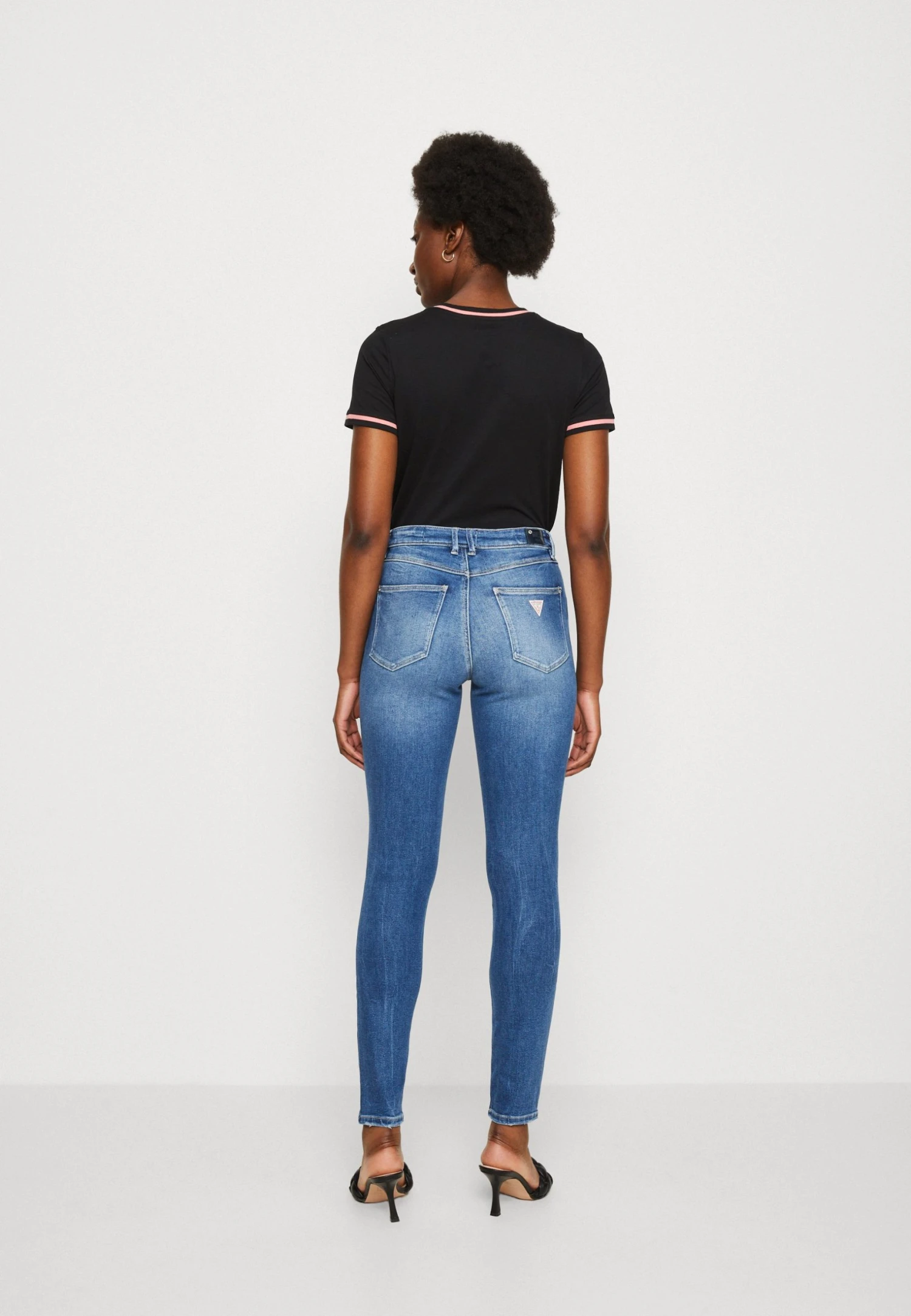 Guess 1981 Exposed Button - Jeans Skinny Fit - Calicycle Mid 5 Guess 1981 Exposed Button - Jeans Skinny Fit - Calicycle Mid - Image 3