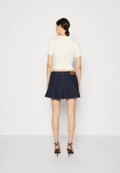Tennis Skirt - Mini Skirt -Guess Apparel b572f22563a44eed80f53a23a651911f