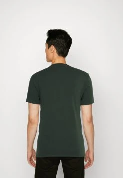 Guess Cn Ss Core Str - Basic T-Shirt - Jungle Greens -Guess Apparel b605e375ba8742adb37618bca20443e4