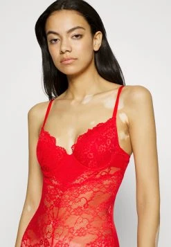 Guess Belle - Body -Guess Apparel b7bb9a0147e348d8b1e7f9a8680f3459