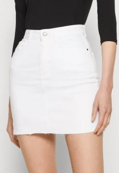 Guess Swani Skirt - Mini Skirt - Hushy -Guess Apparel bffc2e6da3c24f9f94533d18a50049fe