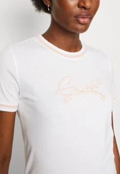 Guess Camila Tee - Print T-Shirt -Guess Apparel c0e0bf3bd90244a29fd0eec5b05fafff