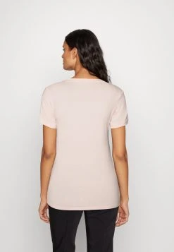 Guess Mini Triangle Tee - Basic T-Shirt - Calm Pink 10 Guess Mini Triangle Tee - Basic T-Shirt - Calm Pink -Guess Apparel c103f4606d1e4603bf8540988b21b302
